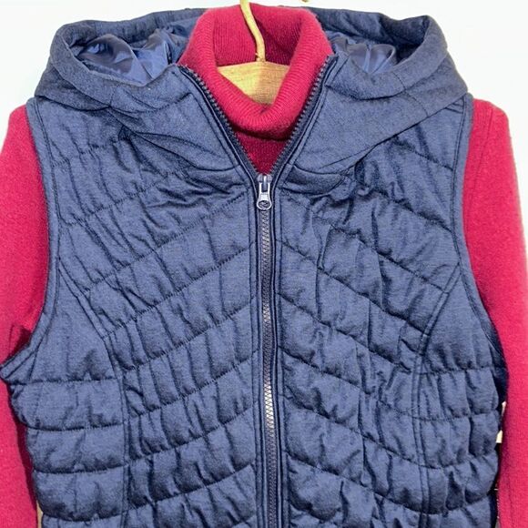 Chico’s 1 (8-10) Blue Water Resistant Knit Puffer Insulated Full Zip Vest - Picture 4 of 16